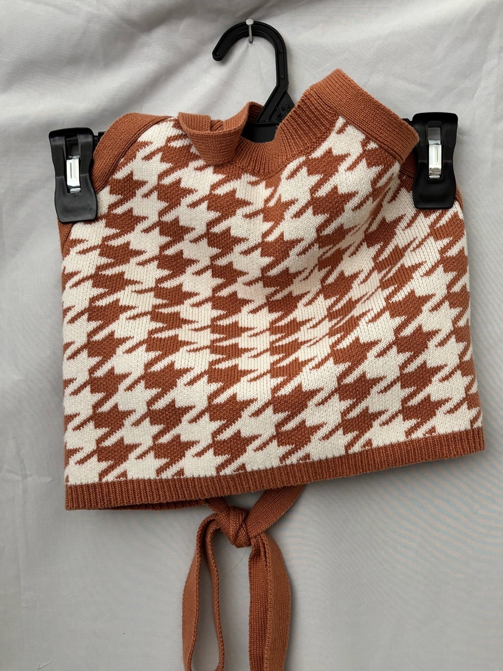 Promesa Rust & Cream Houndstooth Knit  Backless Halter crop top